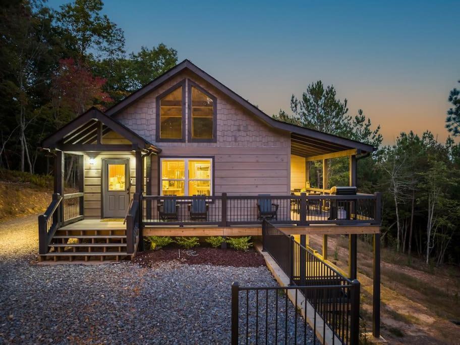 The Llaguna Lodge - New Cabin, Sleeps 10, Fire Pit, Hot Tub, In Blue Ridge , Ga Luaran gambar