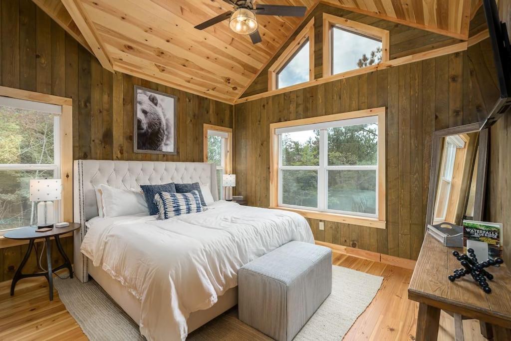The Llaguna Lodge - New Cabin, Sleeps 10, Fire Pit, Hot Tub, In Blue Ridge , Ga Luaran gambar