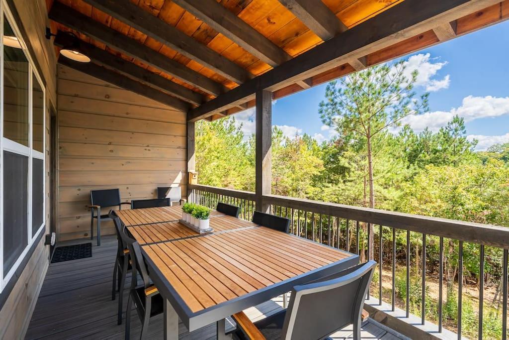 The Llaguna Lodge - New Cabin, Sleeps 10, Fire Pit, Hot Tub, In Blue Ridge , Ga Luaran gambar