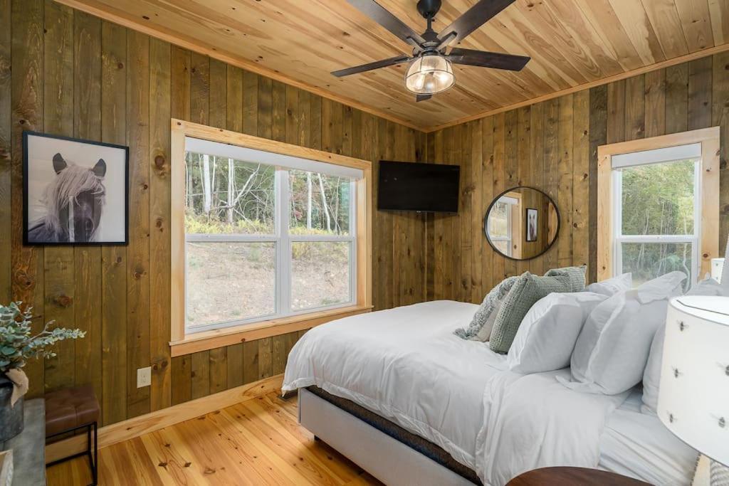 The Llaguna Lodge - New Cabin, Sleeps 10, Fire Pit, Hot Tub, In Blue Ridge , Ga Luaran gambar